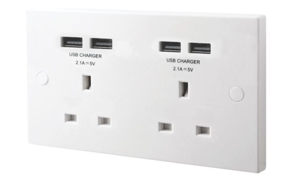British General 900 Series 13A 2-Gang Unswitched Socket + 4.2A 10.5W 4-Outlet Type A USB Charger White