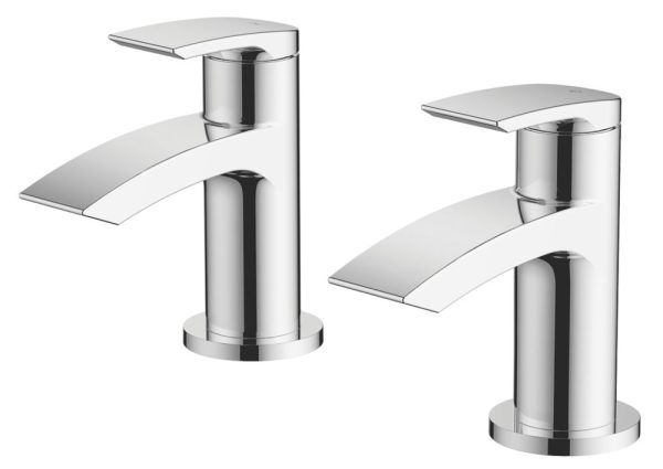 Wye Pillar Bath Taps 1 Pair