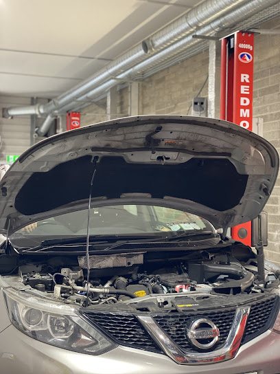 AP MOTORS Ballycoolen