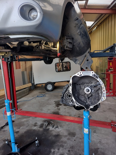 Bobby Garage Taghart South