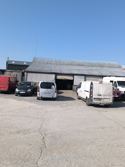 G Liviu’s Garage Moneygurney