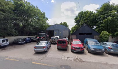 Hennessy’s Garage Oldcastletown