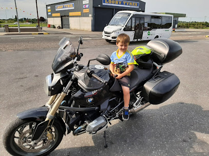 Looby Tyre Services Horse and Jockey