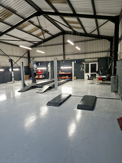 O'Reilly and Sons Van Centre Cartronageeragh