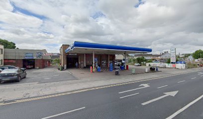 Paul’s Garage Singland