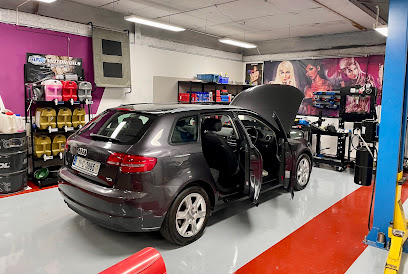 Tom's Garage Churchfield